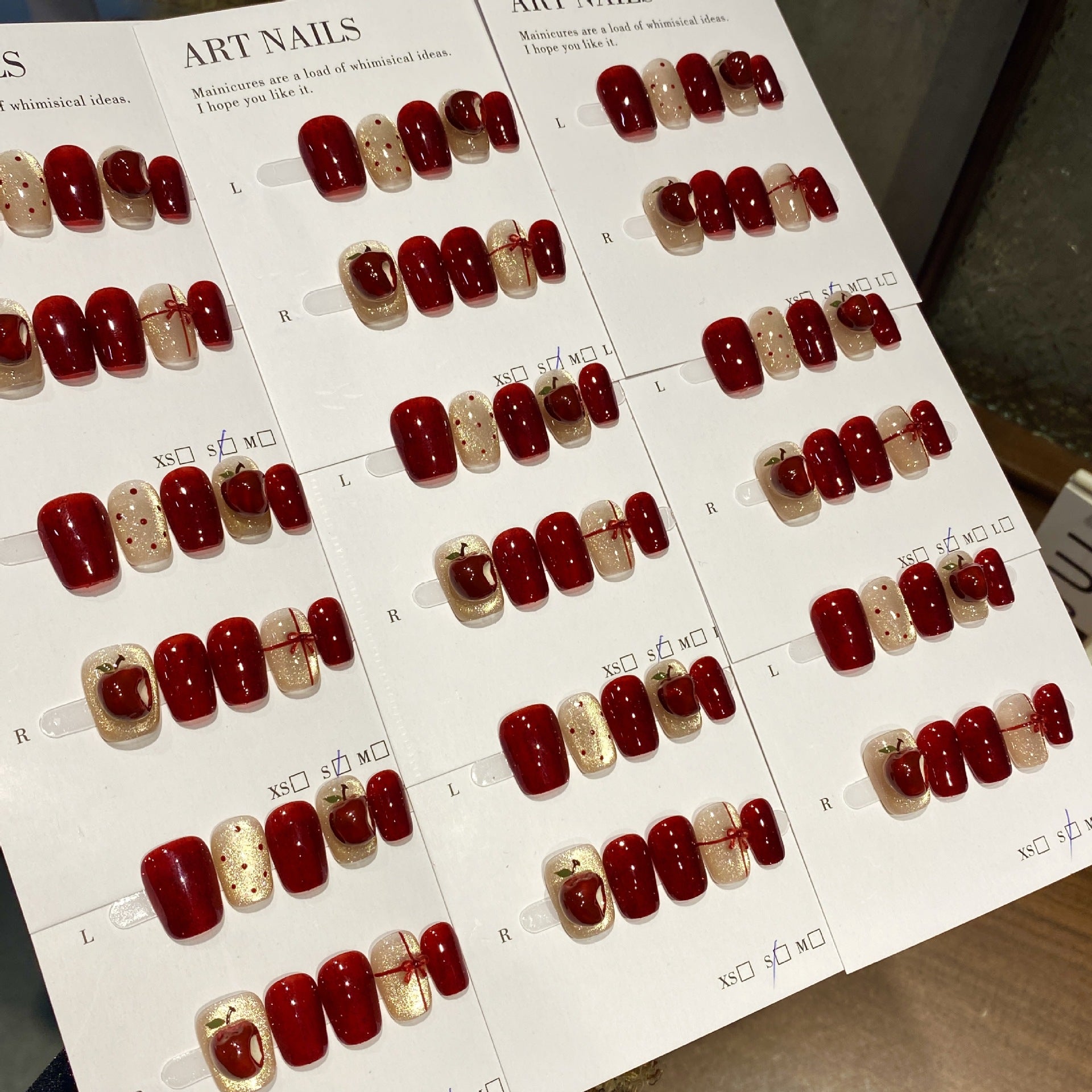 Handmade Christmas Apple Press-On Nails – Short High-End Nail Art Series