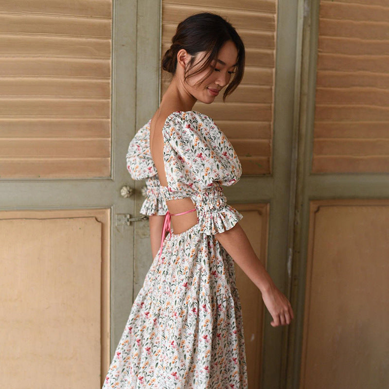 Niche Design Backless Floral Seaside Dress for Women – Elegant Flowy Vacation Style