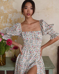 Niche Design Backless Floral Seaside Dress for Women – Elegant Flowy Vacation Style