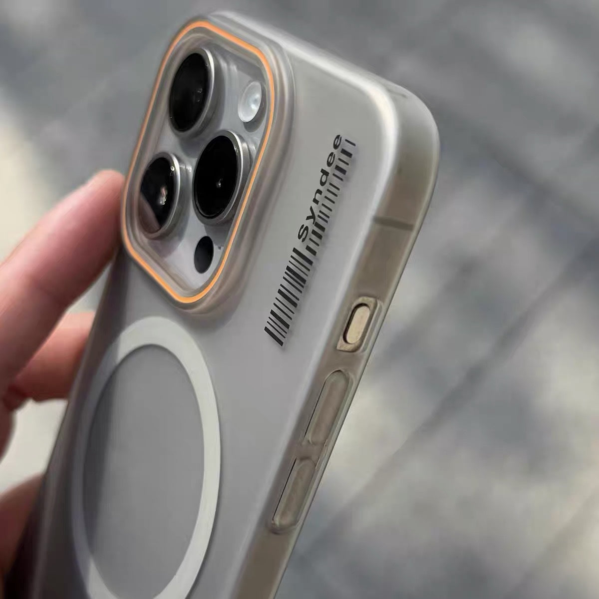 Ice Mist Frosted Magnetic Phone Case – Ultra-Thin Hard Shell with MagSafe Compatibility