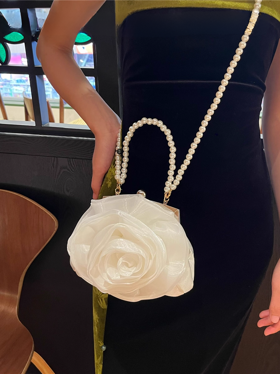 Vintage Pearl Camellia Round Handbag