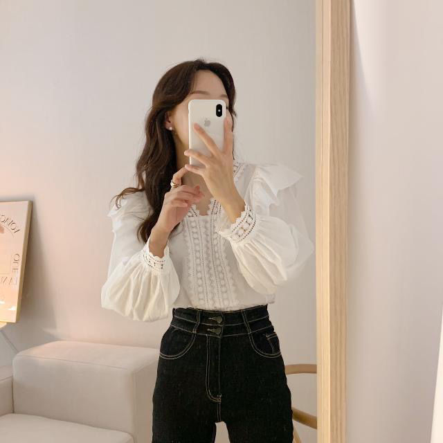 Chic Lace French Ruffle Puff Sleeve Long Sleeve Shirt for Women, V-neck