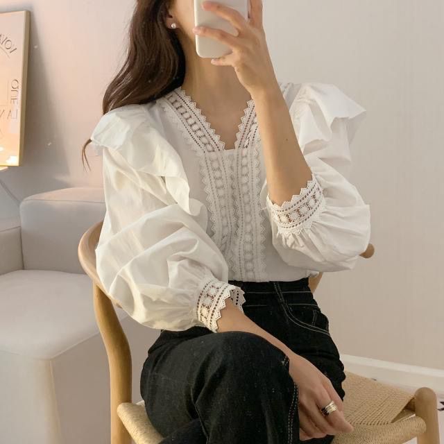 Chic Lace French Ruffle Puff Sleeve Long Sleeve Shirt for Women, V-neck