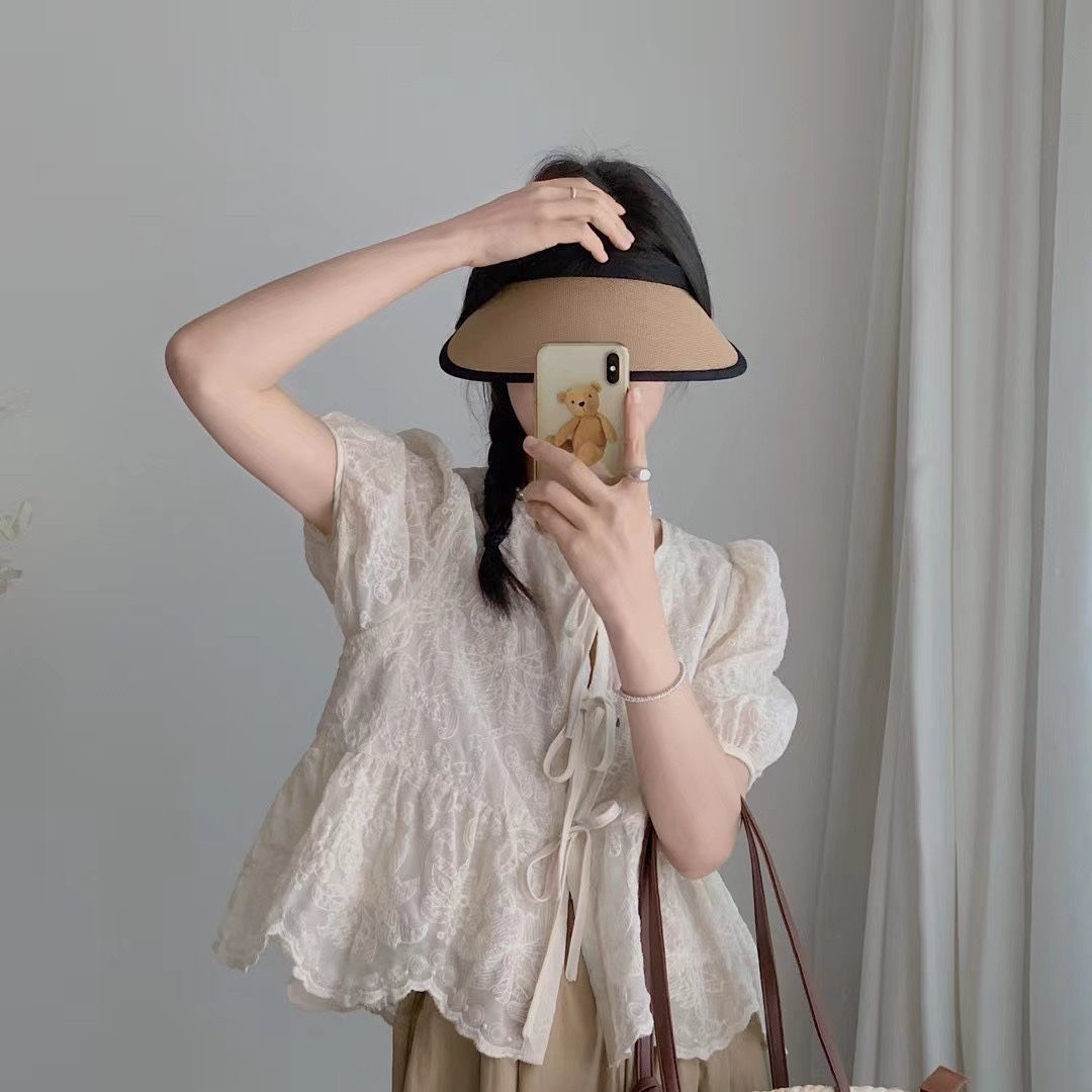 Salt Style Outfit for Slightly Chubby Women - Hong Kong-Inspired Two-Piece Set