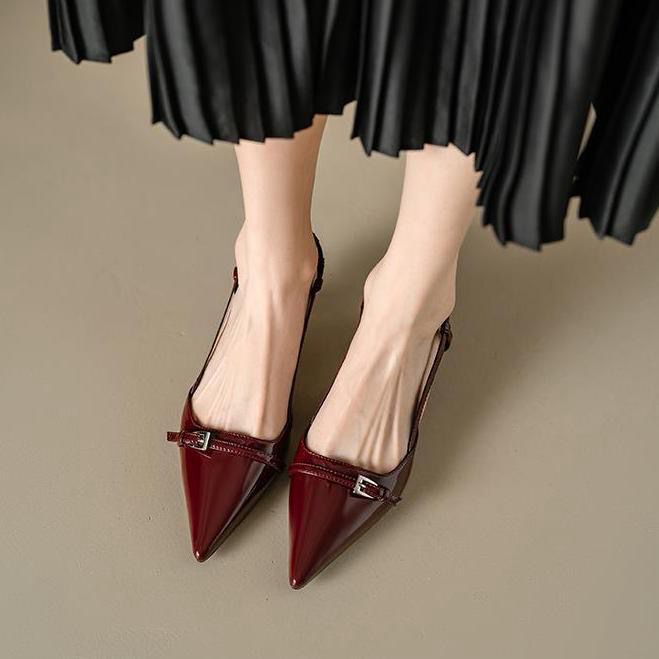 Wine Red Patent Leather Pointed Toe Mules – Vintage Mid-Heel Backless