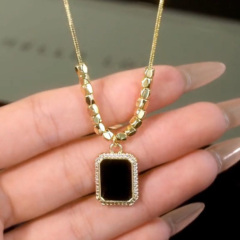 Black Square Titanium Steel Necklace for Women – Elegant Fade-Resistant Clavicle Chain