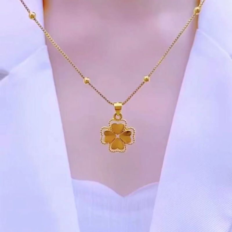 Gold Four-Leaf Clover Titanium Steel Necklace – Hypoallergenic, Fade-Resistant Clavicle Chain