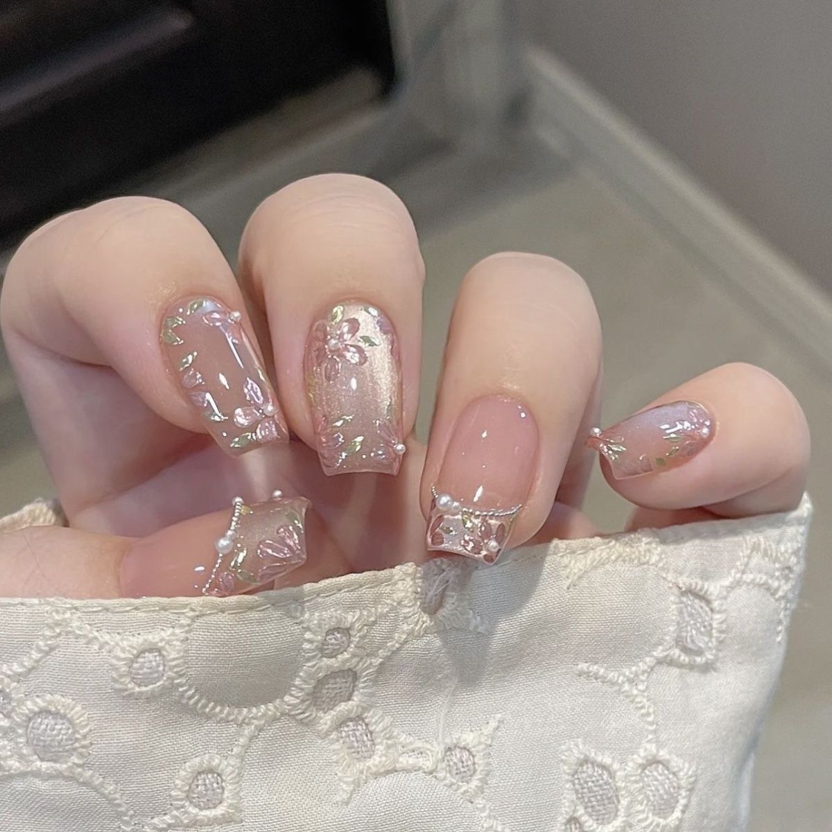 Golden Jade Bloom Cat Eye Handmade Press-On Nails – Elegant High-End Hand-Painted False Nails
