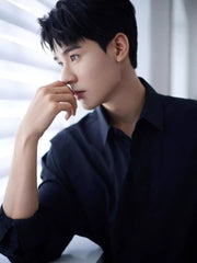 Black Minimalist Long Sleeve Shirt