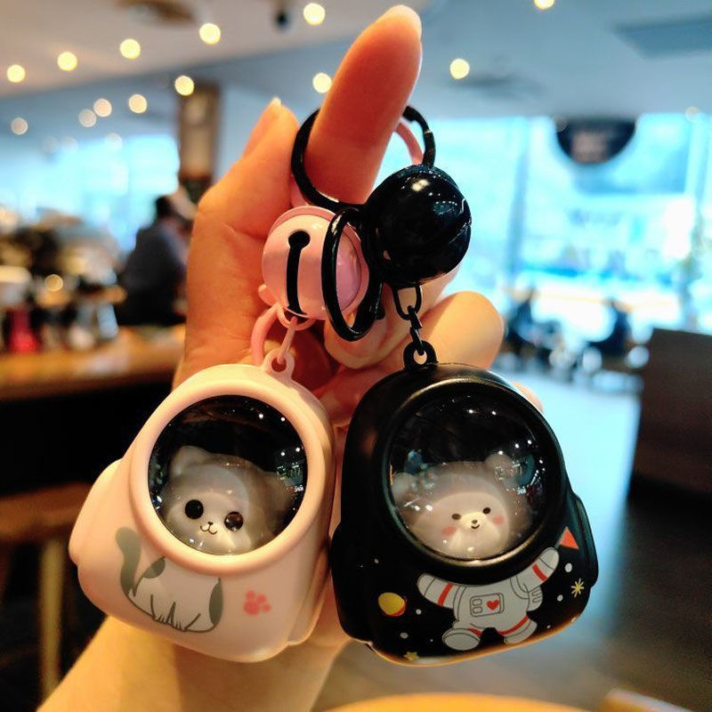 Super Cute Little Bear Night Light Keychain - Trendy Atmosphere Light, Backpack Pendant, Car Keychain